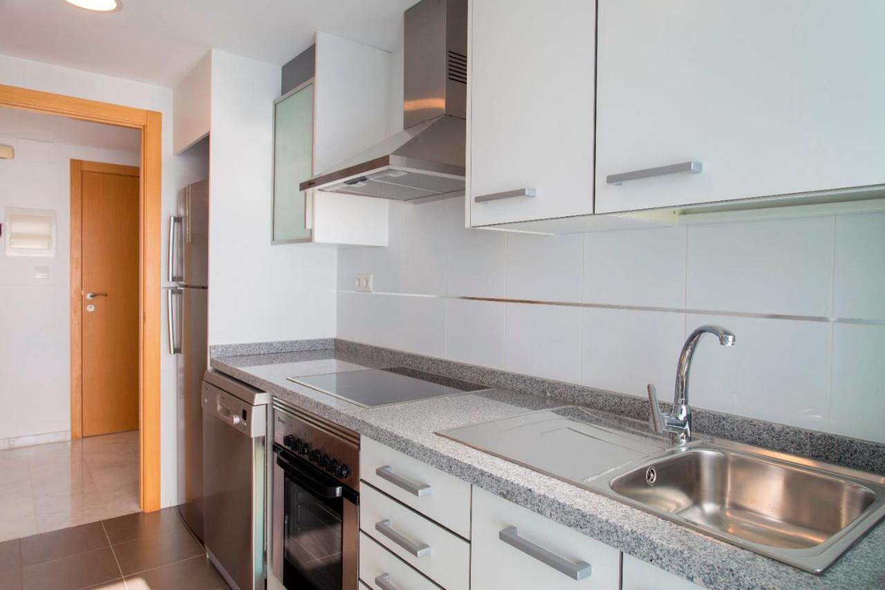 Skyline 11 Sunny Balcony With Stunning Sea Views Apartment เบนิดอร์ม ภายนอก รูปภาพ
