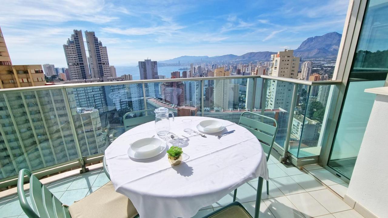 Skyline 11 Sunny Balcony With Stunning Sea Views Apartment เบนิดอร์ม ภายนอก รูปภาพ